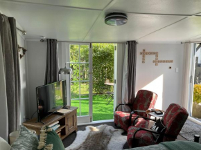 Orange Tree Cottage - garden hideaway, Whanganui
